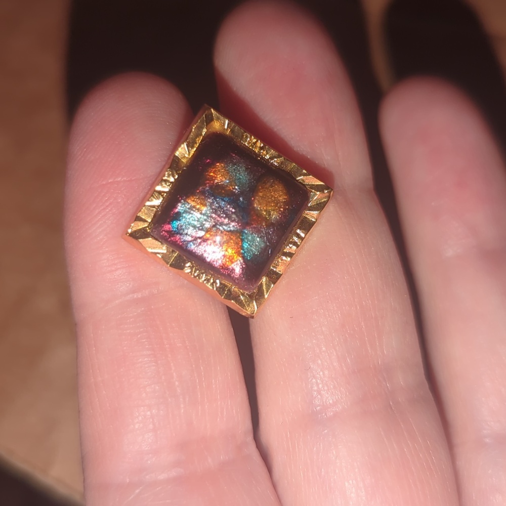Elegant Gold and Multicolor Cuff Links And Neck Tie Jewelry - Picture 8 of 9